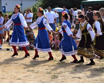Bulgarian dancers Bulgarian dancers